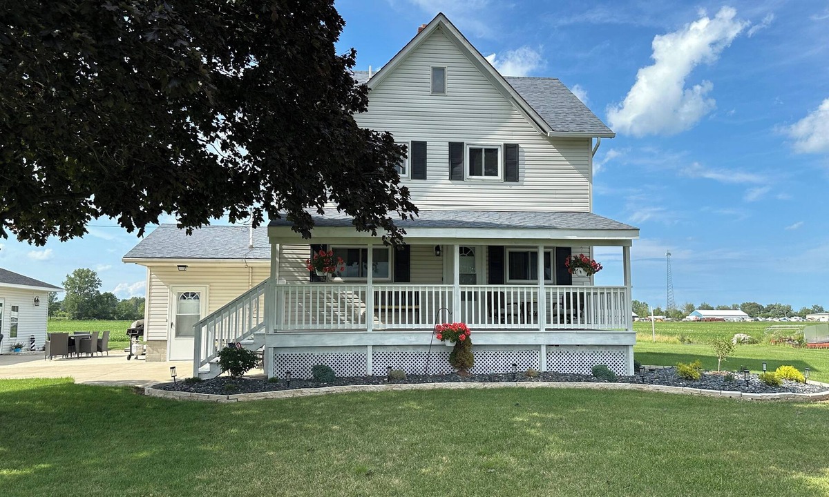 Oak Harbor House | Rich's Gone-Fish-Inn