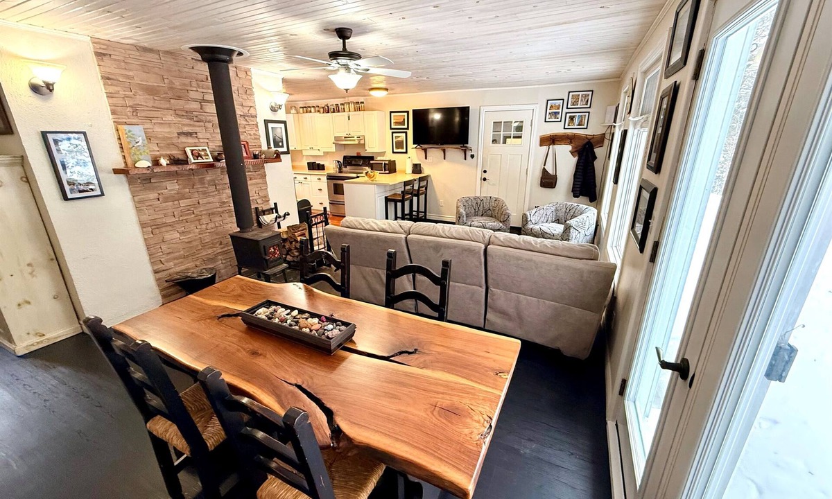 Bracebridge Cottage | River Haven Hideaway - Muskoka River