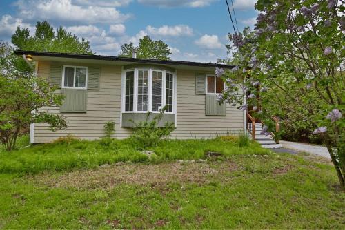 Henryville Ski Chalet | River & Nature - Nook Richelieu