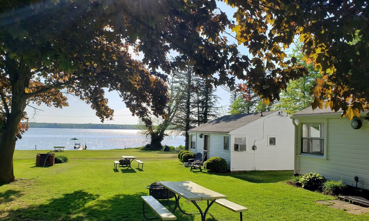 Pymatuning Central House | SHORE HAVEN COTTAGES (#2 and #3)