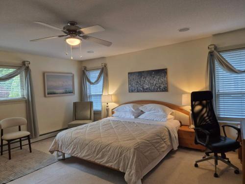 Maple Ridge Bed & Breakfast | Solo Room-Meadow Ridge Haven