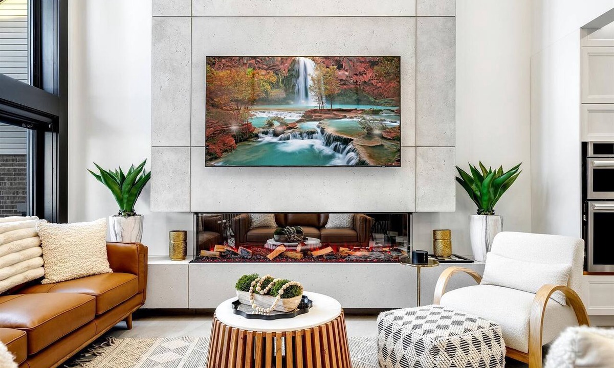 Leamington House | Sophisticated Shoreline Retreat with Sunset Patio & Poolside Lounging in Ontario, Canada
