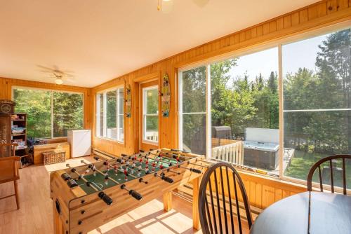 Entrelacs Ski Chalet | Spa - Babyfoot - Le Panache