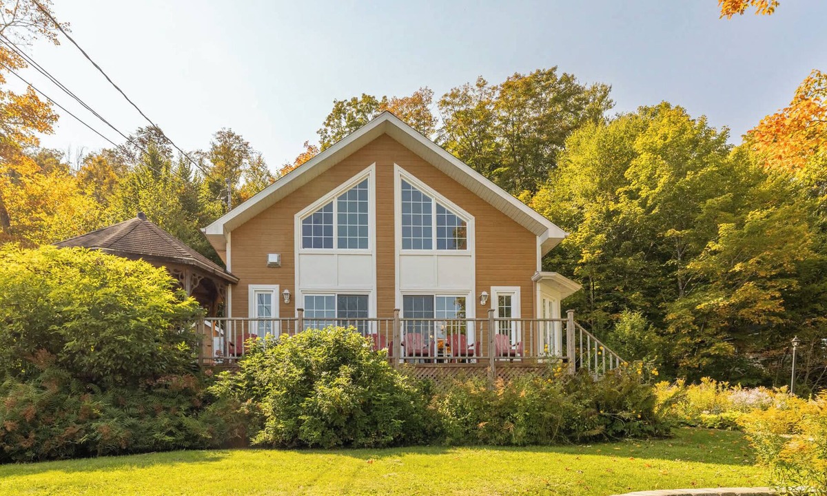 Saint-Raymond Ski Chalet | Spa & Lake Access | Naturo lac Sept-Iles
