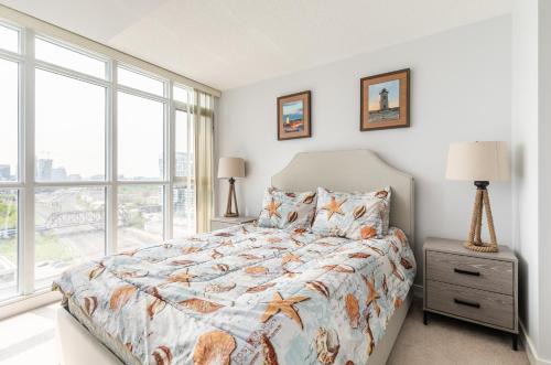 CityPlace Apartment | Spacious 1 Bedroom plus Den Condo Iceboat Terrace Downtown Toronto