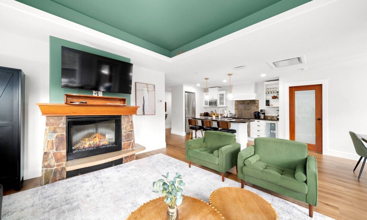 Canmore Apartment | Spacious 3BR Mountain Getaway with Gym, Pool, Hot Tub