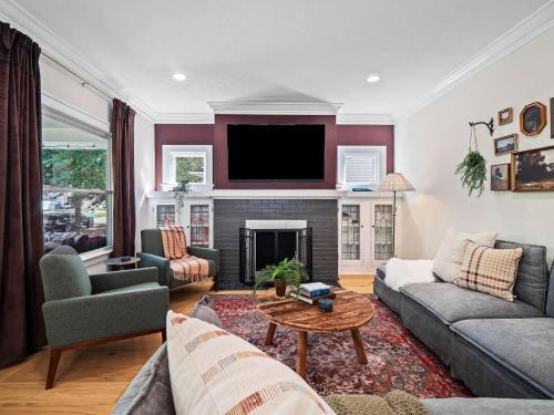 Kamm's Corners House | Spacious 4BR in Kamms Corners Cleveland - Game Room - Sleeps 9