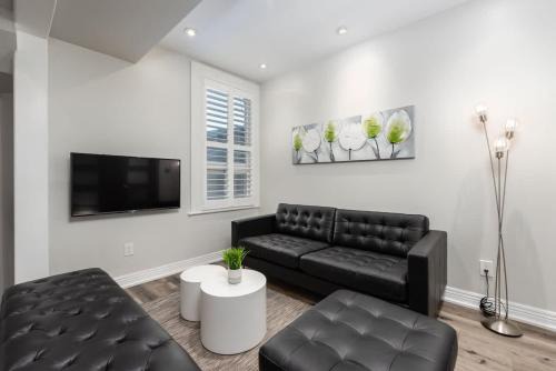 Kensington Market House | Spacious 4BR Toronto Stay Near U of T & Downtown