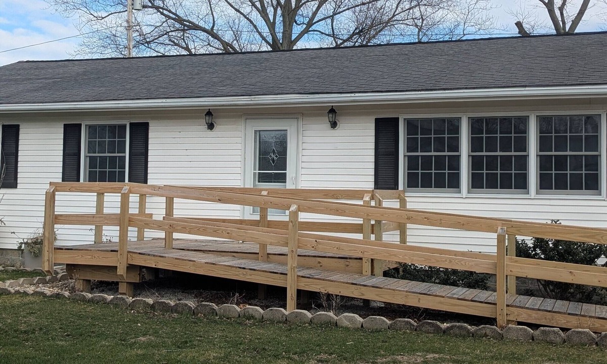 Bay View House | Spacious home with handicap ramp, boat parking, a golf cart is also available