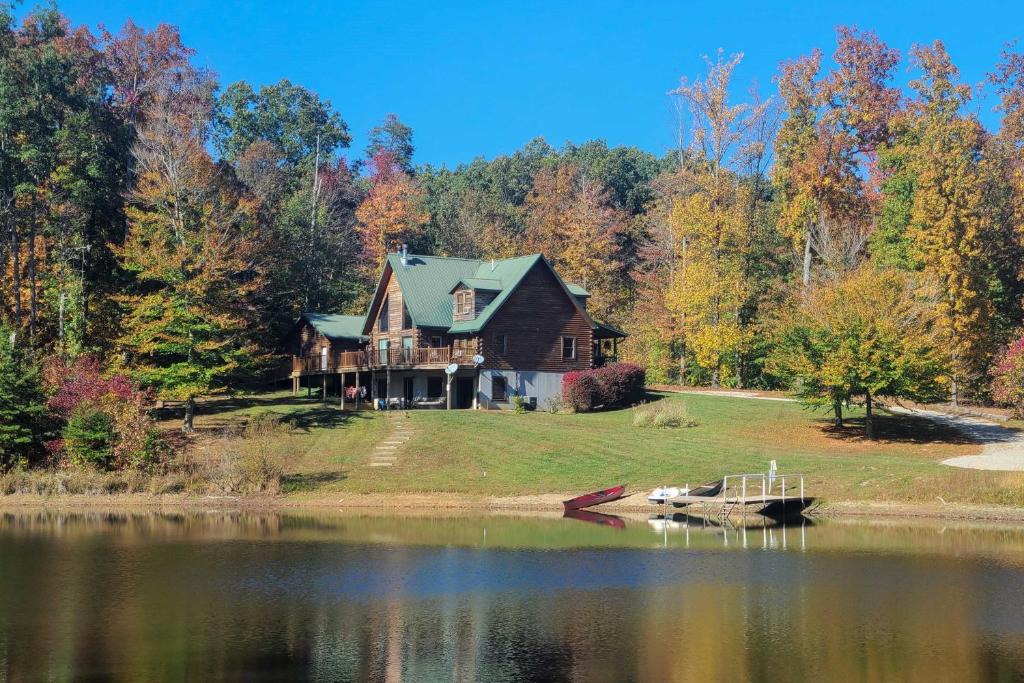 Henryville House | Spacious Underwood Cabin: Private Lake & Fire Pit