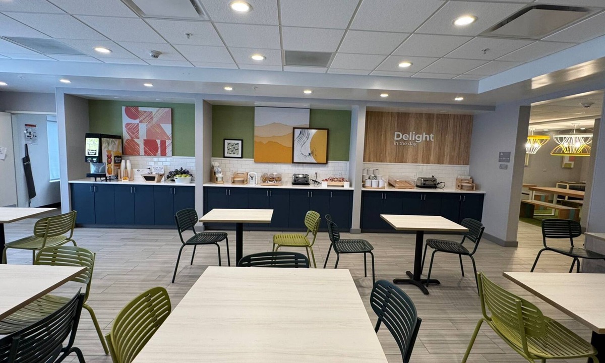 Erie Hotel | Spark by Hilton Erie