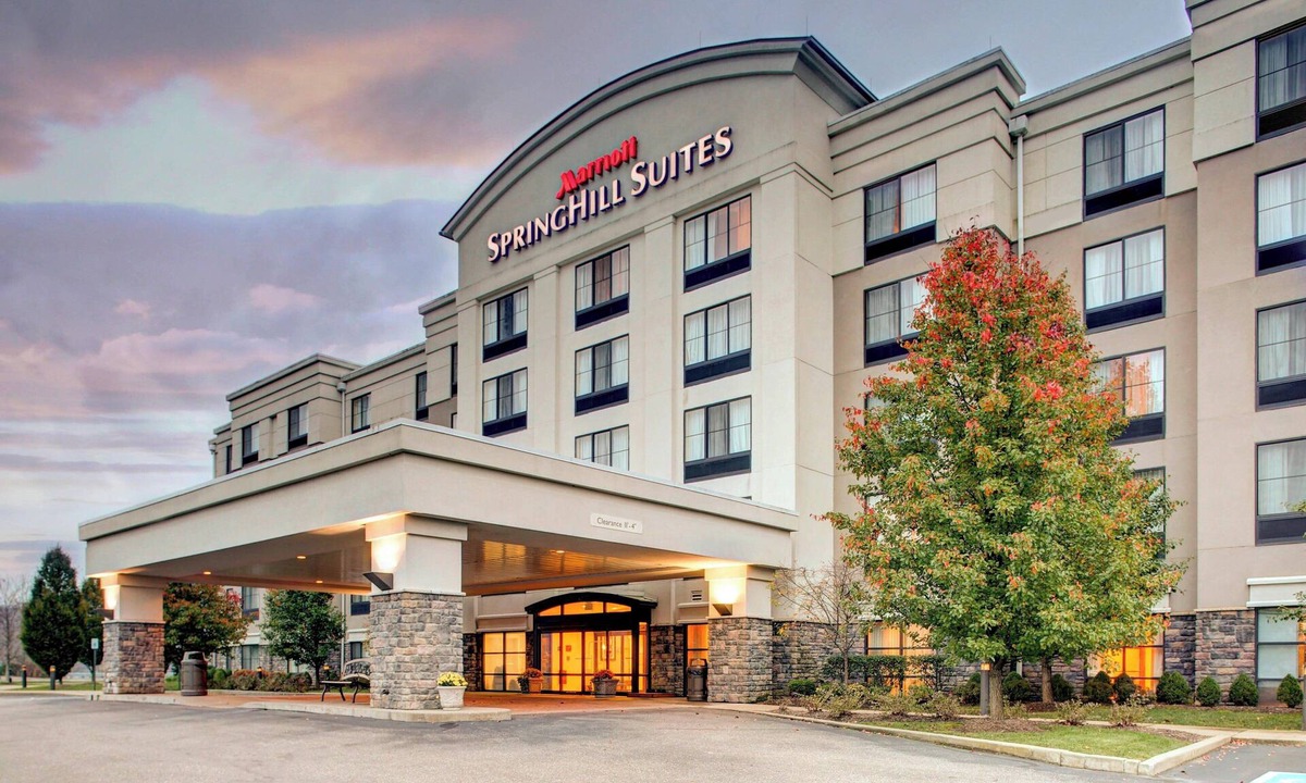 Wheeling Hotel | SpringHill Suites by Marriott Wheeling Tridelphia Area