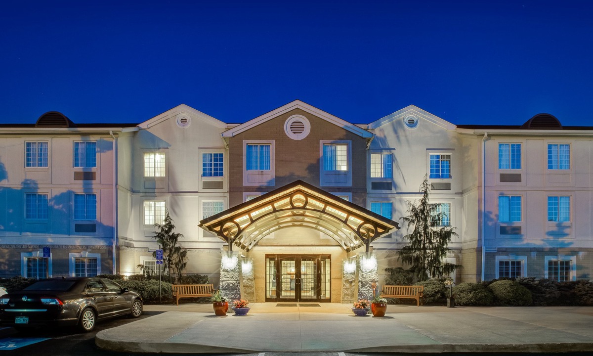 Mayfield Heights Hotel | Staybridge Suites Cleveland Mayfield Heights Beachwood, an Ihg Hotel