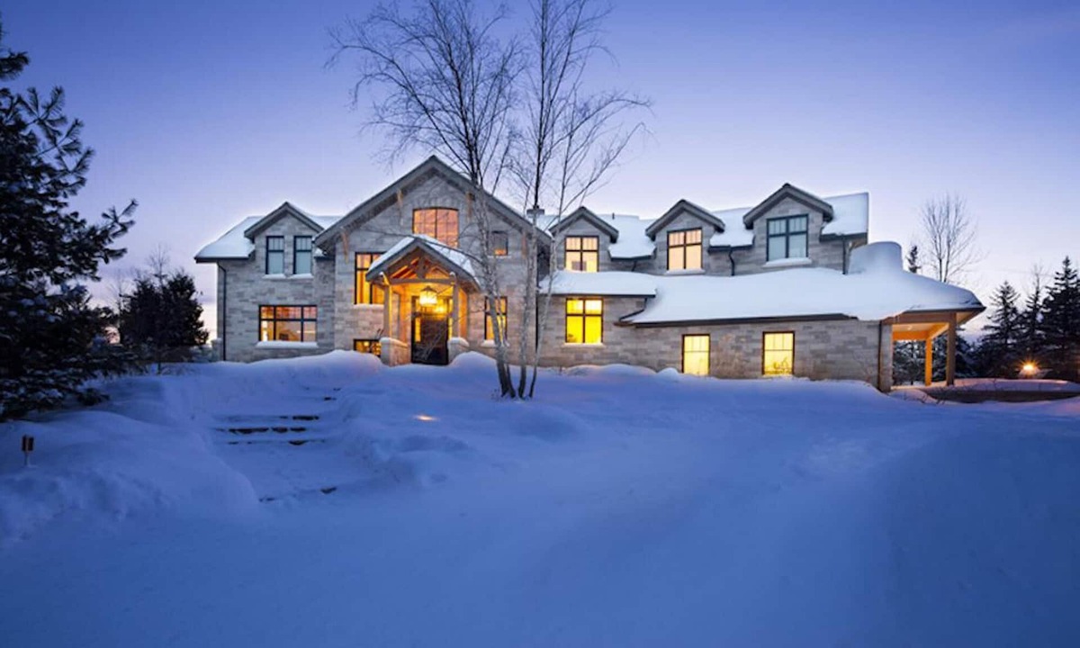 Clearview House | Stunning 6 Bed, 5 Bath country home with 2-Acre Property!