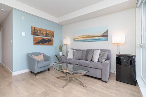 Downtown Victoria Apartment | Sunlit Urban Charm In Old Town Victoria
