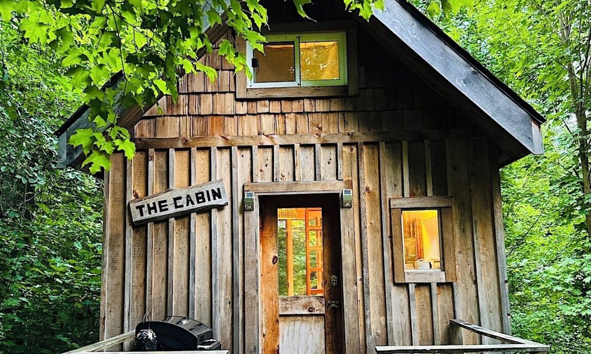 Rye Cabin | The Cozy Cabin: Shabby Chic & Totally Tranquil