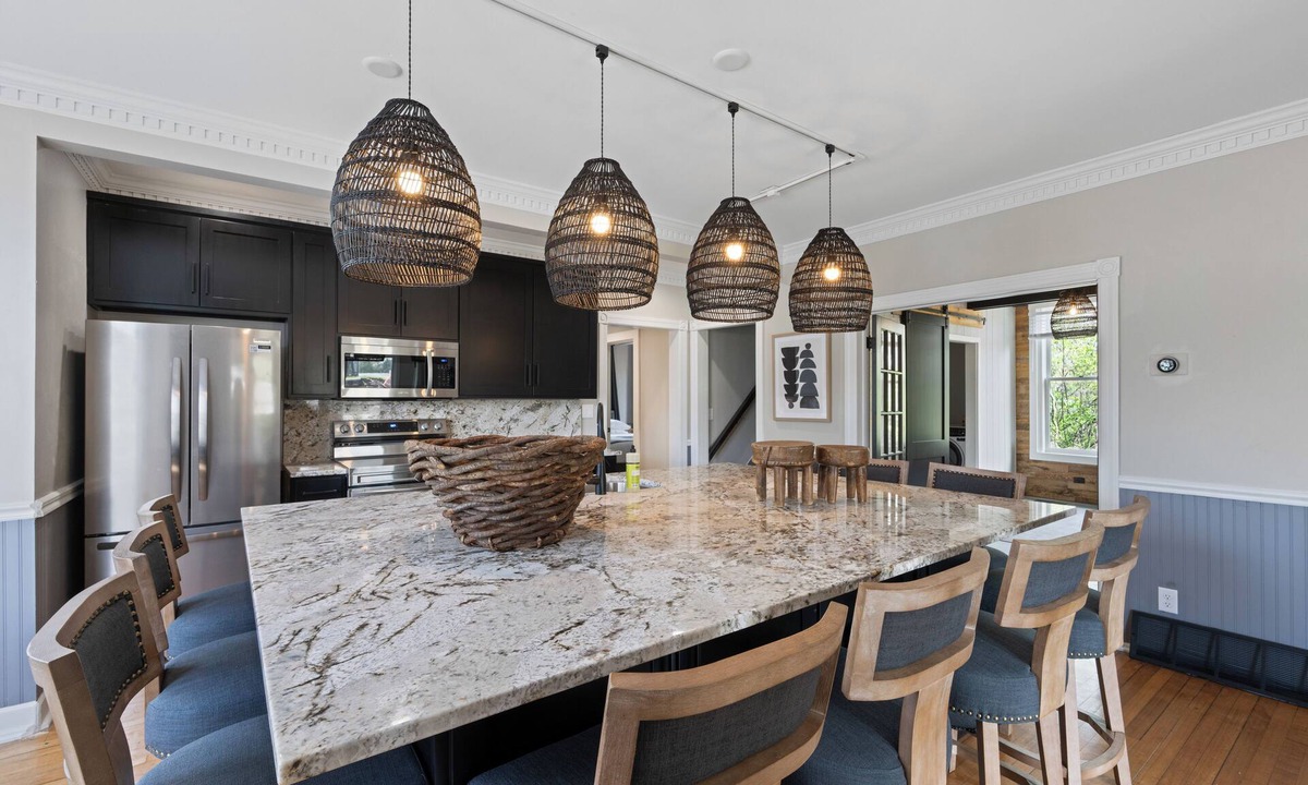 Egg Harbor House | The Egg Harbor Haven - Downtown Egg Harbor/Sleeps 12!