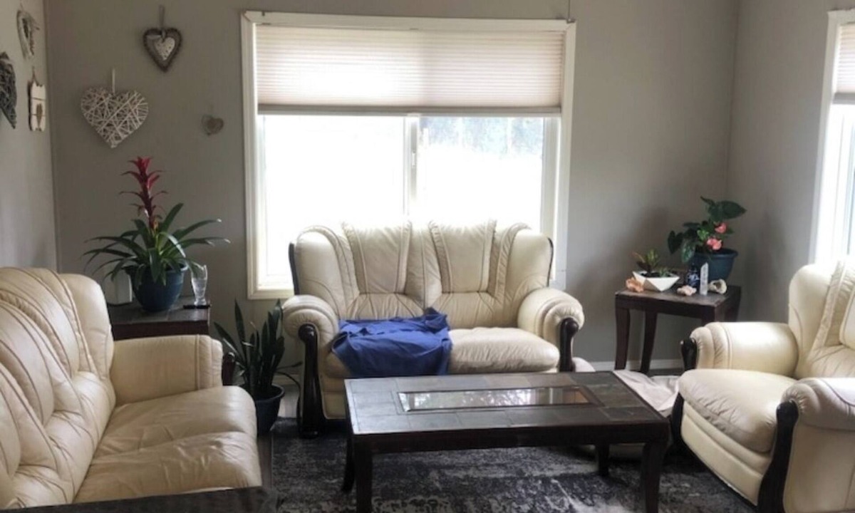 Grand Forks House | The Green Acre Retreat