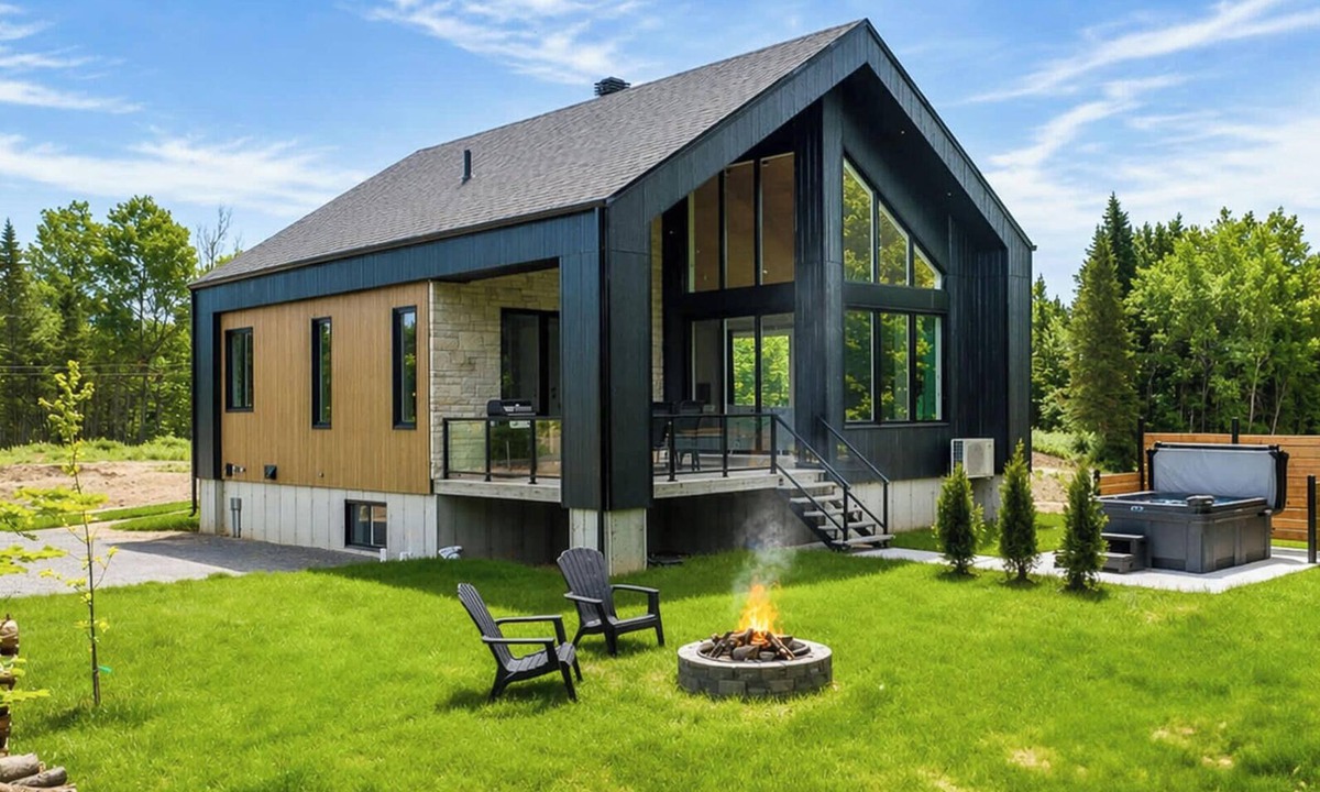 Saint-Basile House | The Soothing Green at Cité-Jardin – SPA Pool FBall