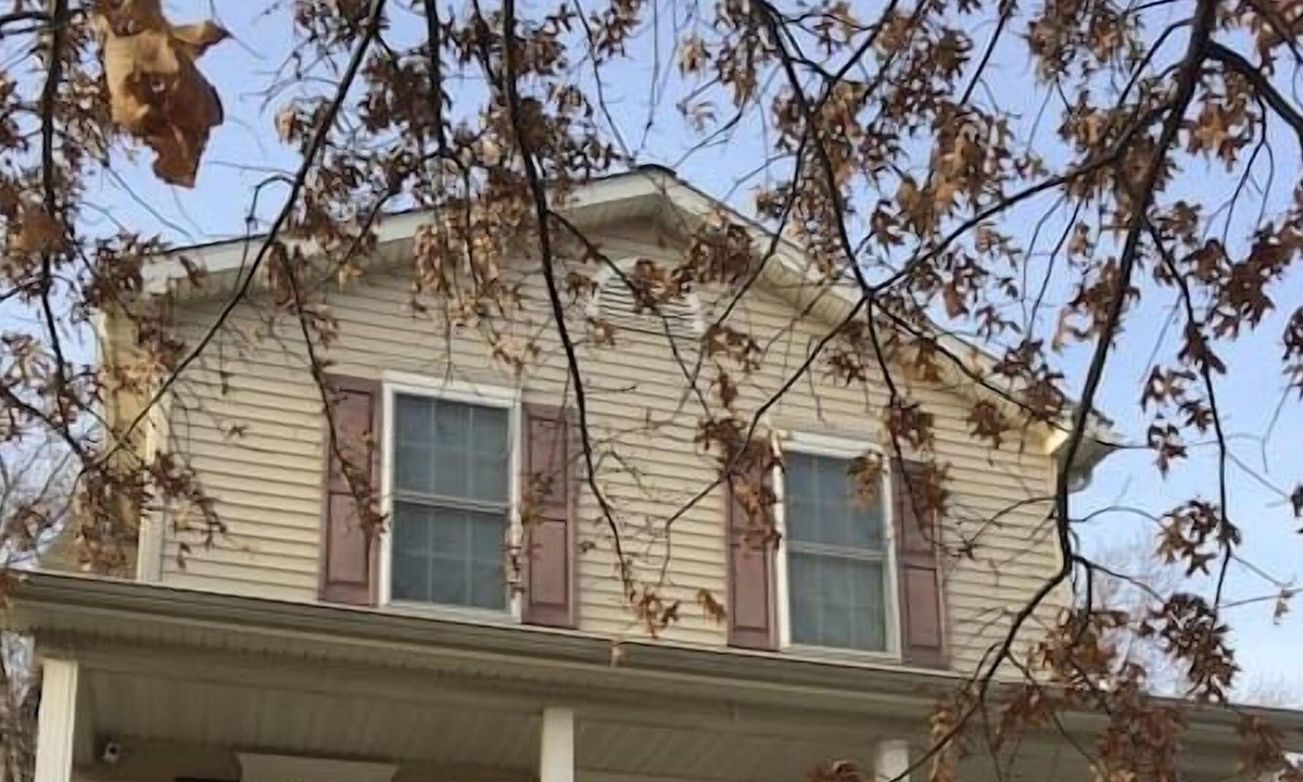 Erie House | Three Bedroom Home in Downtown Erie, Pa