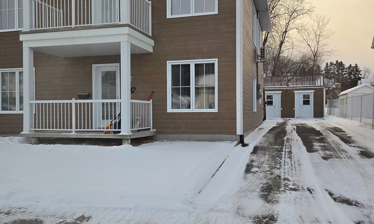 La Baie Apartment | Two-bedroom apartment in labaie