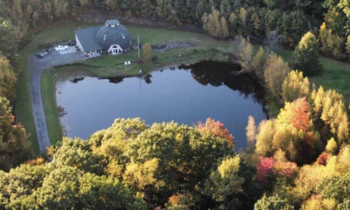 Waymart House | Unique Lakefront Geodesic Dome near Skiing, Snow & ATV Trails, Shops, Scranton