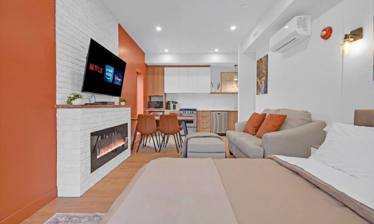 Rimouski-Neigette Apartment | Unit 104 - 55" TV - Netflix - Downtown