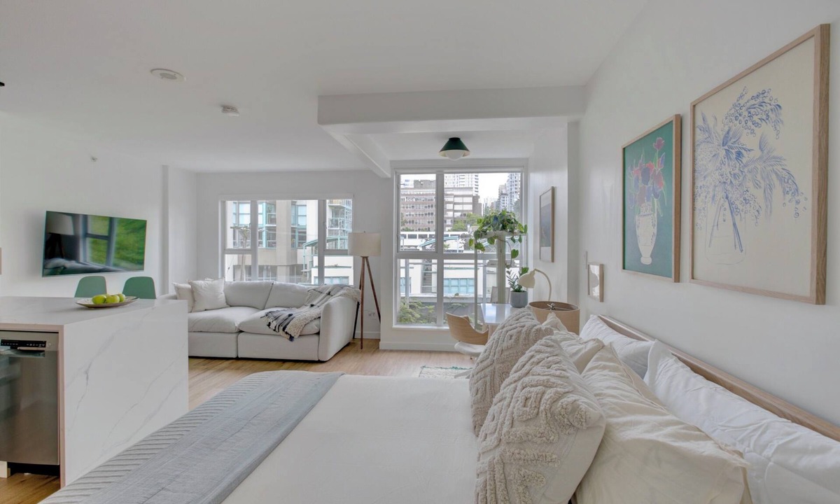 Downtown Vancouver Apartment | Verde on Beach 💚 | Nature- inspired Studio in Downtown