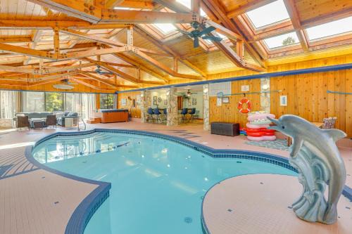 Vermilion House | Vermilion River Home w/Hot Tub & Private Dock!