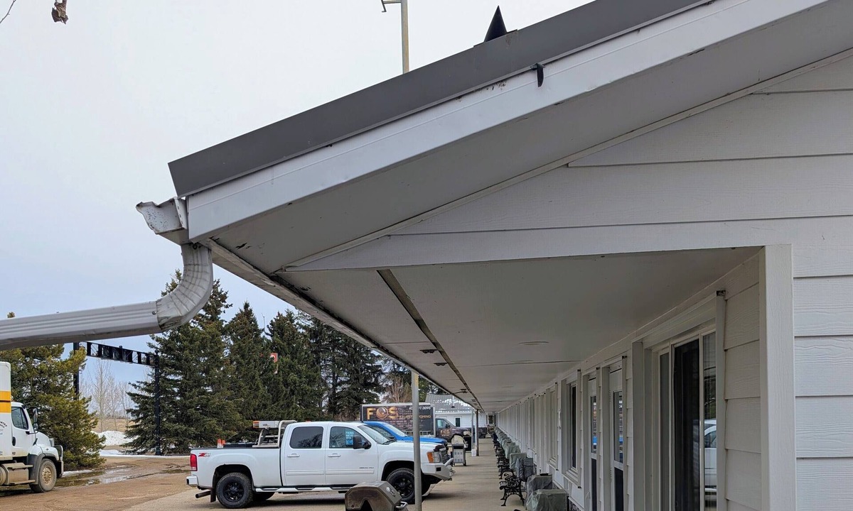 Killam Hotel | Wagon Wheel Motel