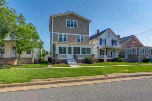 Sandusky House | Walk to Lake Erie: Spacious Home in Sandusky!