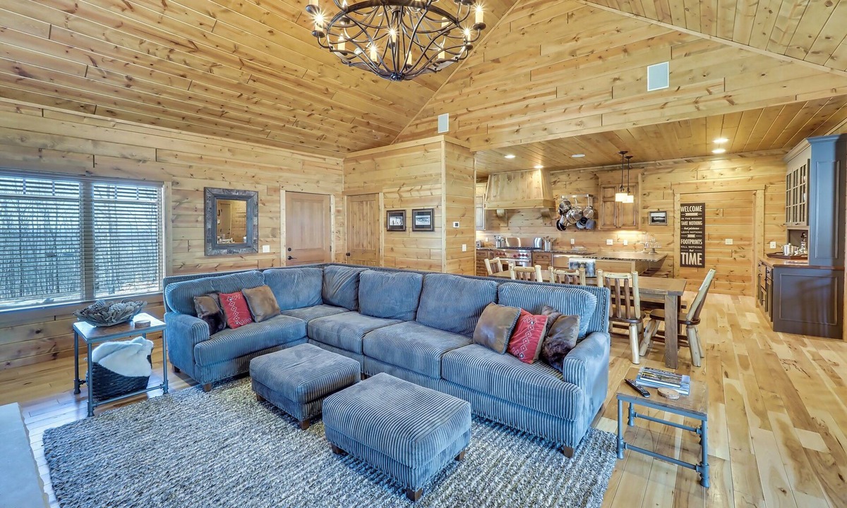 Boyne City House | Wee-Kin-Da-Wa | Getaway at Boyne Mountain | Skybridge View | Ski-In/Ski-Out