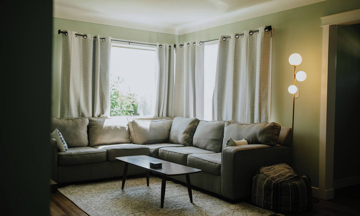 Dartmoor House | Westside House 2 Miles to Downtown and the Stadium