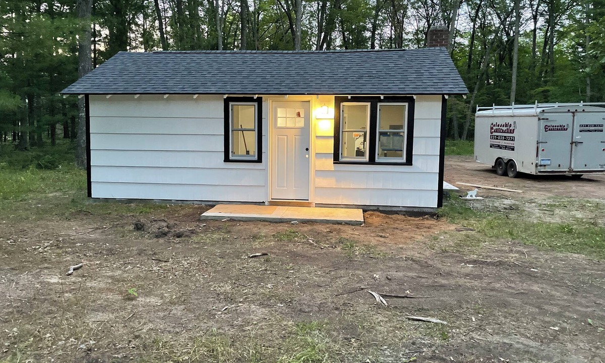 Lake City Cabin | Whispering Oak Cabin 1 mile from Lake City.