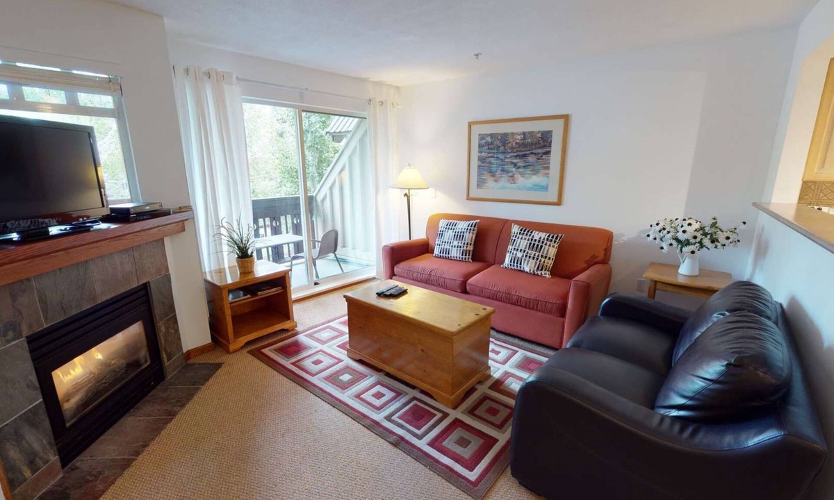 Village North Condo | Whistler - Stoney Creek - Lagoons - LG16