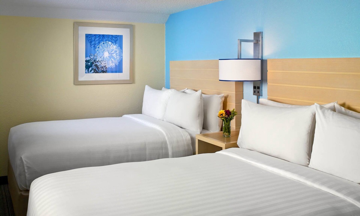 Westlake Hotel | Your Home Away From Home! Free Parking, Pets Allowed