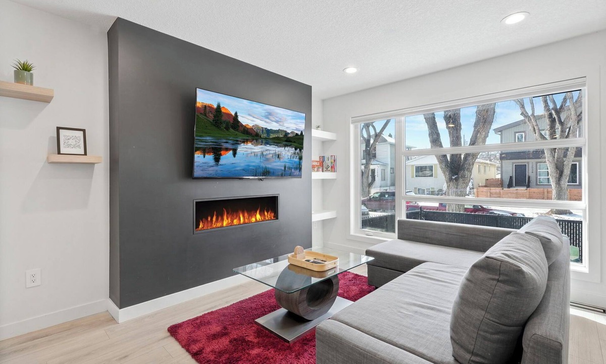 North Central Edmonton House | Your Own Modern House in the Heart of Edmonton
