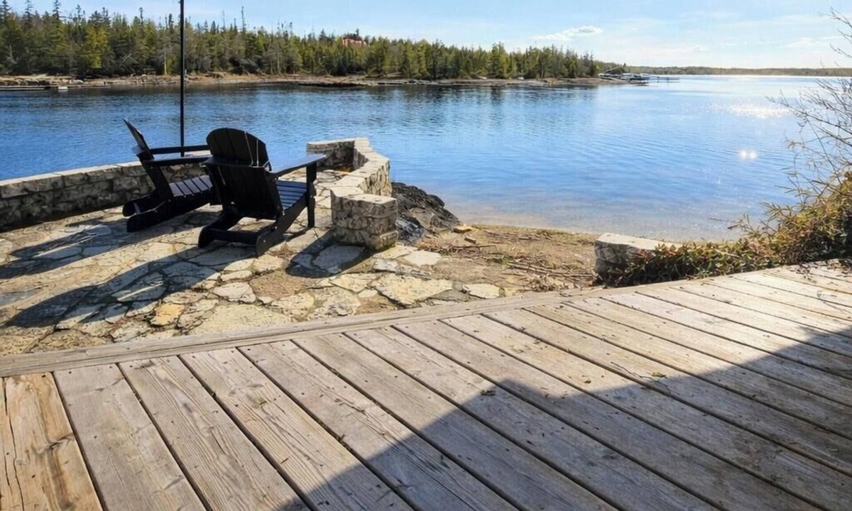 Tobermory Cottage | Your own Private Sand Beach Waterfront Grotto Flowerpot Fathom Hiking Tobermory