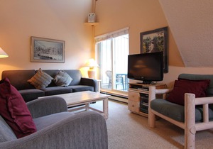 Lake Placid #329 | 1-Bedroom Creekside Condo with Kitchen and Fireplace