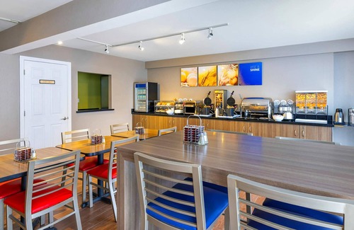 Baie Comeau Hotel | Comfort Inn Baie-Comeau