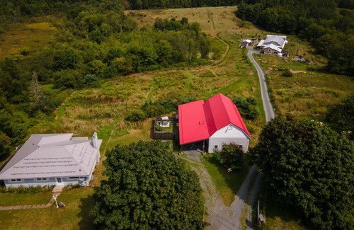 Lunenburg House | Red Roof Bed & Breakfast