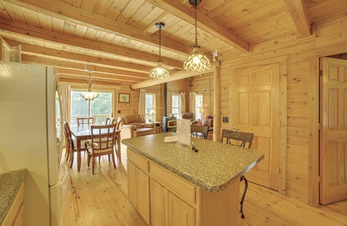 Wetmore Cottage | 1/4 Mi to Hiawatha Forest Trails! Outdoor Retreat