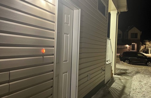 Regina House | 1 Bed 1Bath in East Regina