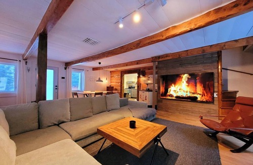 D'Autray Regional County Municipality Ski Chalet | 19th-century chalet with all modern comforts, 2 bedrooms, 1 bathroom