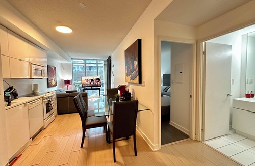 CityPlace Hotel | 1Bdrm+den w/2real beds+sofabed&Terrace&parking