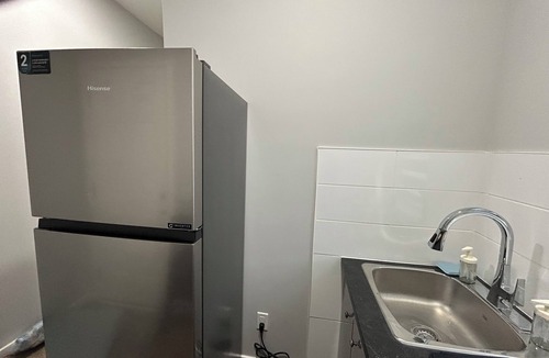 Southeast Edmonton House | 1BR suite, fully private, no shared space, 20 mins from airport.