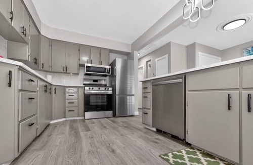 Highland Park House | 1BR Suite Near YYC Airport, Downtown, SAIT & UofC - 4326 – UP