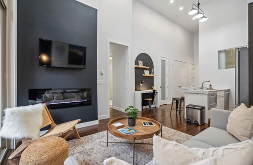 Connaught Apartment | 2 Bedroom 2BAth |Entire Apt in Beltline| Underground Parking