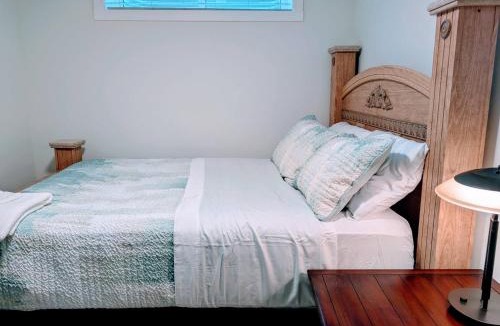 Southwest Calgary House | 2 Bedroom Guest Suite in SW