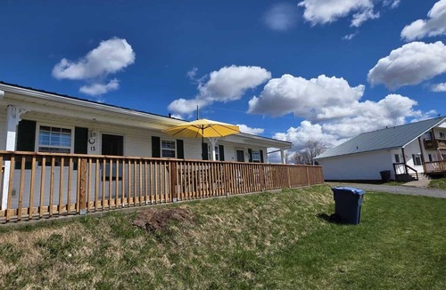 Boularderie House | 2 BR Cabot Trail Retreat Central Cape Breton 8 min to Baddeck